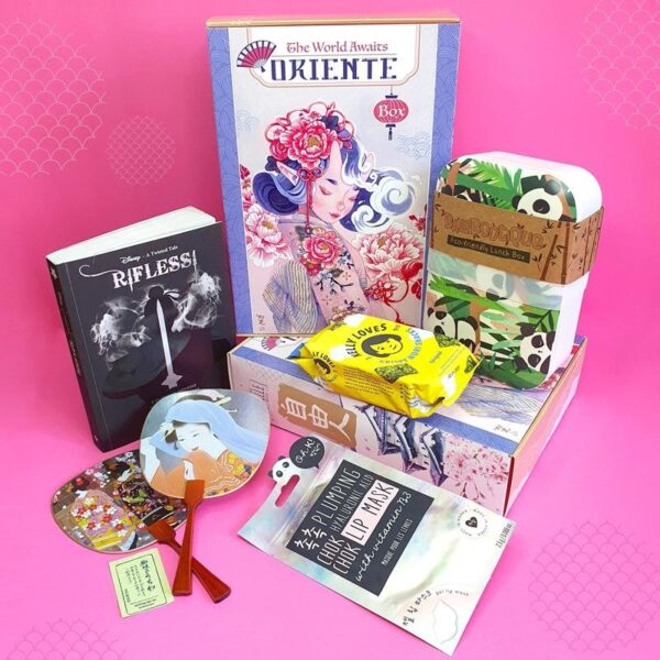 The World Awaits - Oriente Box